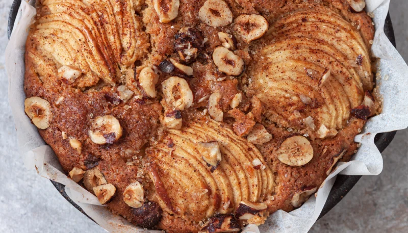 Tarta de manzanas y avellanas