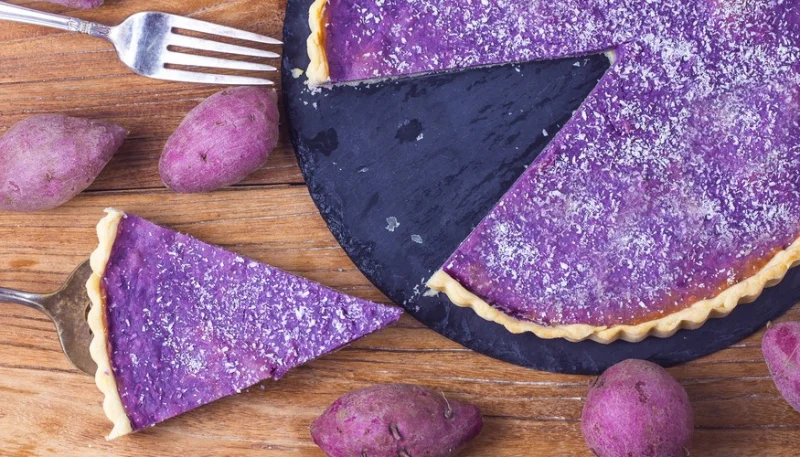 Tarta de patatas violetas