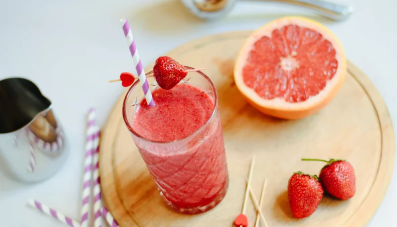Batido de pomelo y fresas