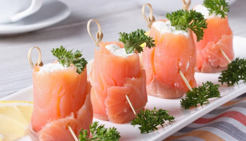 Bocaditos de salmón ahumado