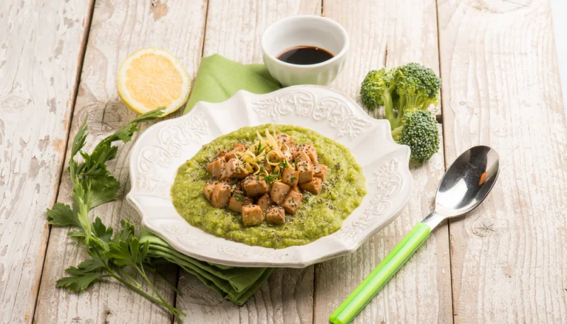 Crema de brócoli con tofu