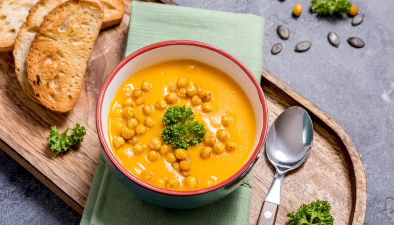 Crema de calabaza y garbanzos