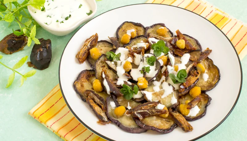 Ensalada de berenjenas y garbanzos
