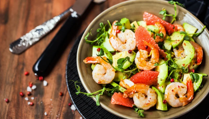 Ensalada de pomelo y gambas
