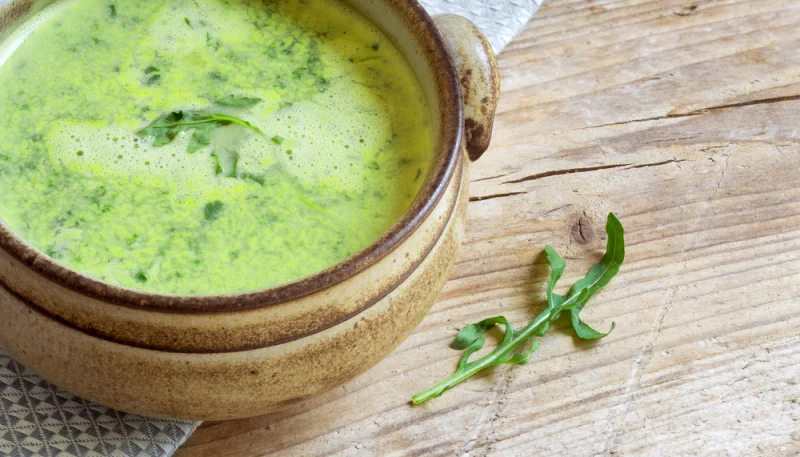 Crema de rúcula, brócoli y espinacas