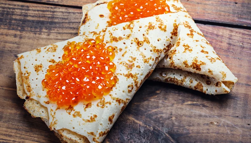 Crepes de queso crema y caviar