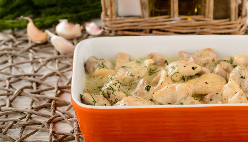 Filetes de pollo con patatas al horno