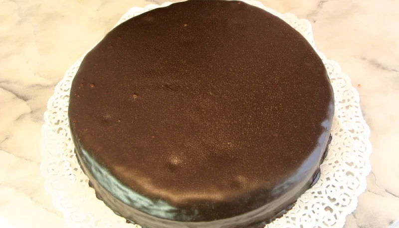 Pastel de chocolate sin horno