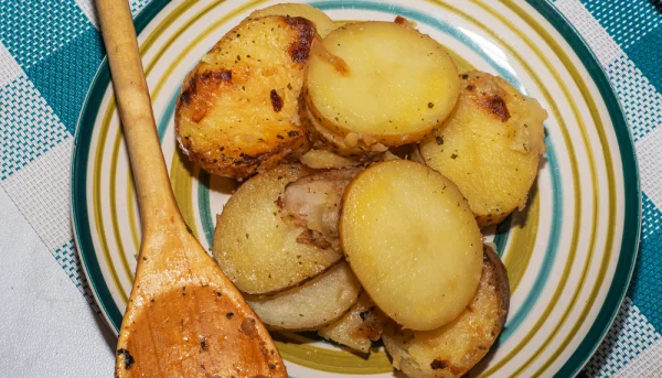 Patatas al ajillo