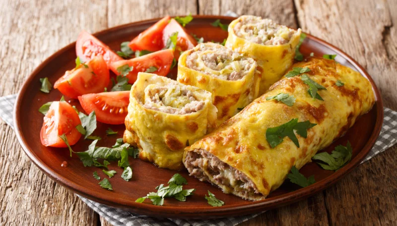 Rollos de tortilla con carne