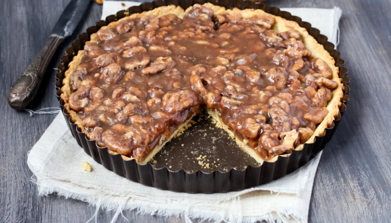 Tarta de nueces y caramelo