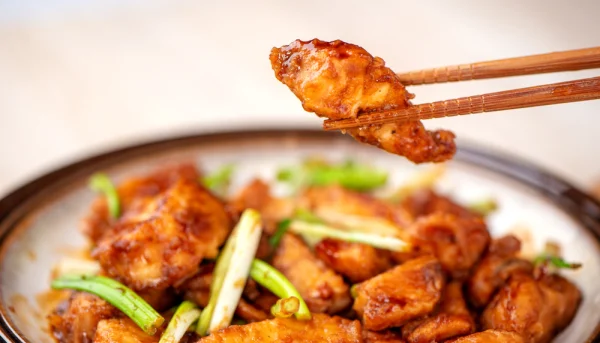 Trozos de merluza picante