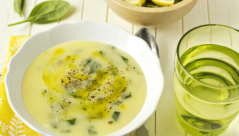 Crema de espinacas y harina de maíz