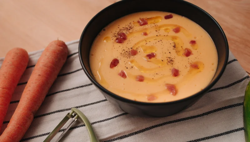 Crema de patatas con jamón ibérico