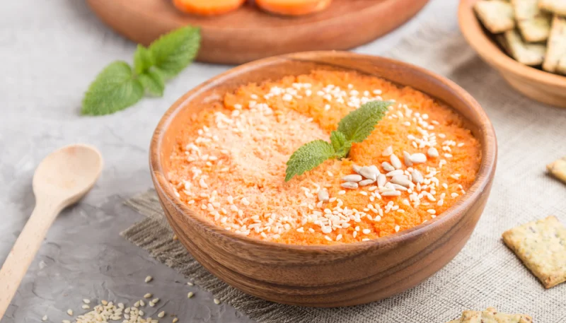 Crema de zanahoria, quinoa y sésamo