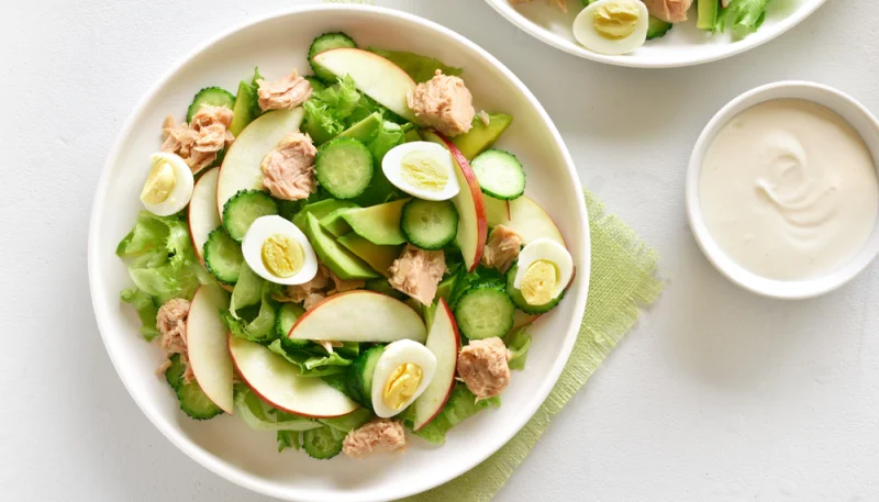 Ensalada de atún y manzana