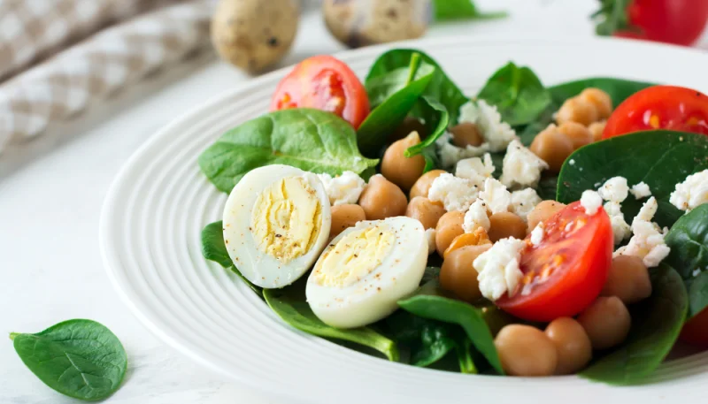 Ensalada de espinacas y garbanzos