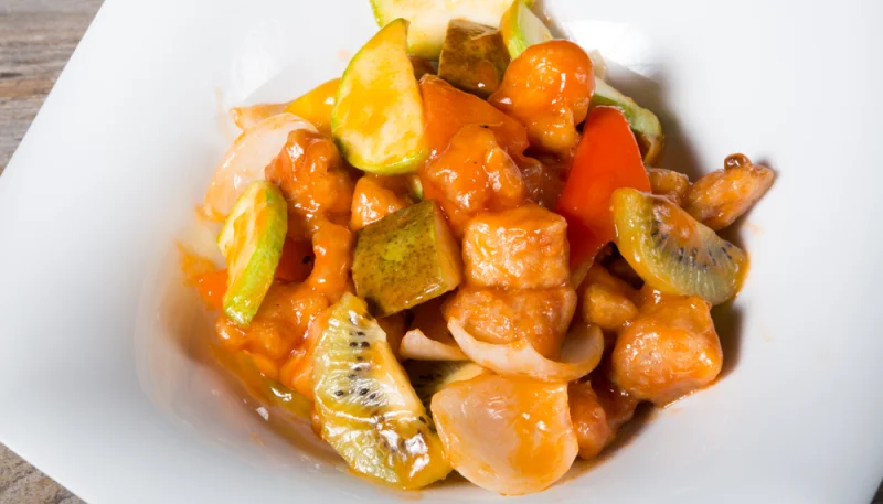 Pollo con frutos dulces