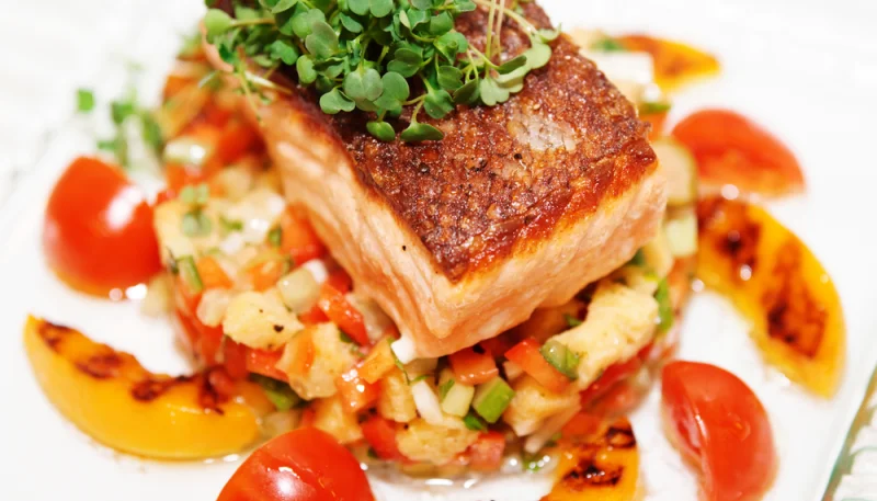 Salmón con melocotón