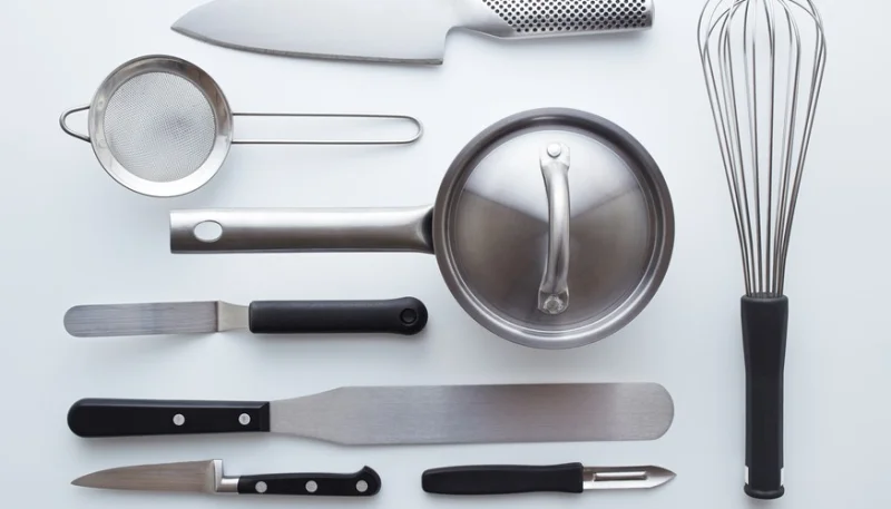 10 utensilios básicos de cocina para aprender a cocinar