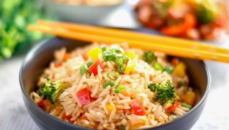 Arroz salteado con verduras