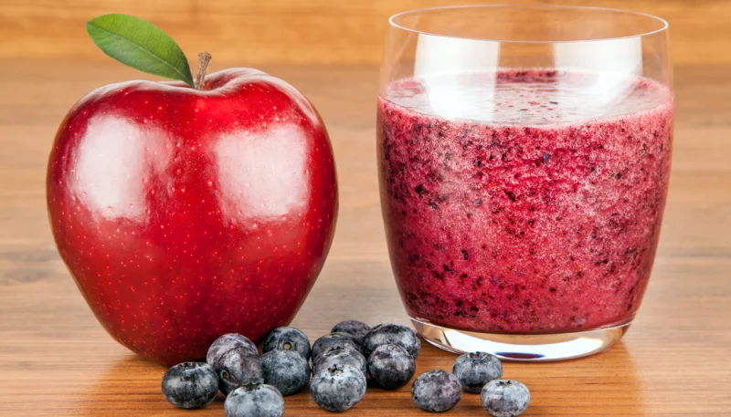 Batido de manzana y arándanos