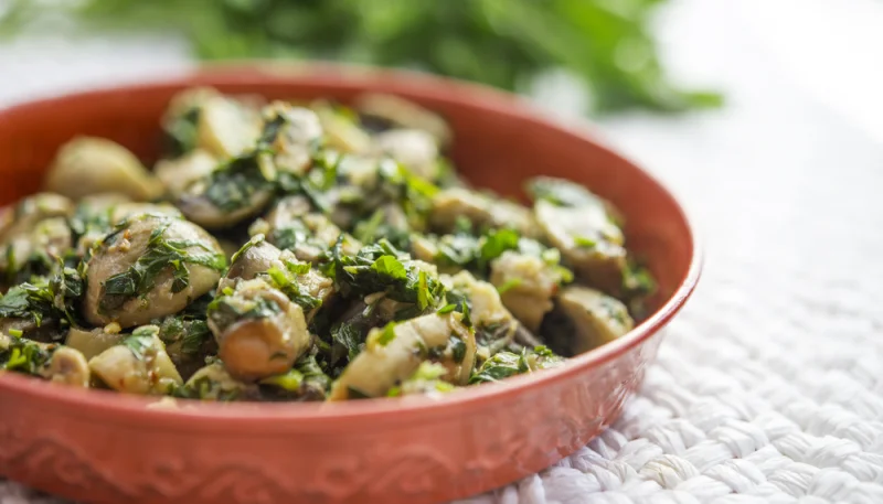 Champiñones al perejil