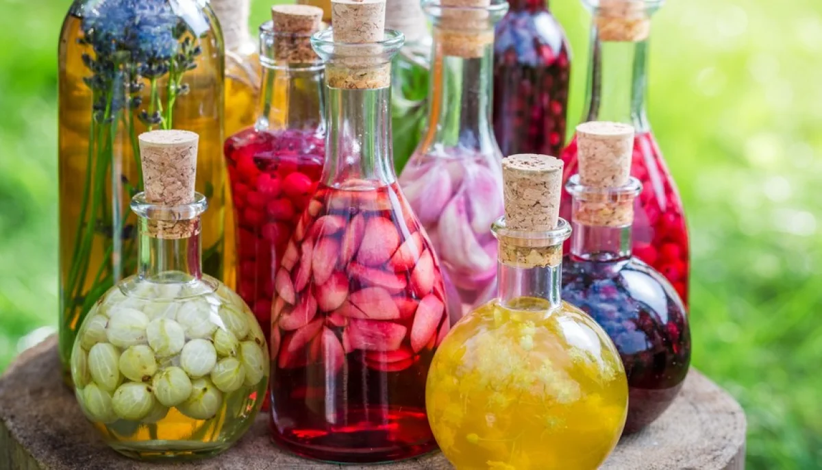 Haz licores alcohólicos con fruta