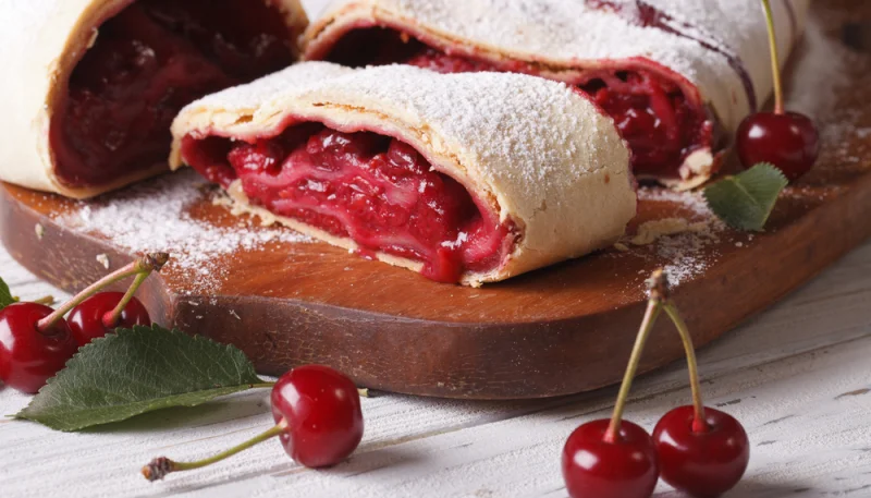 Strudel de cereza