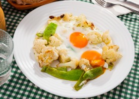 Coliflor con huevo