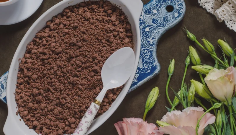 Crumble de pera y chocolate sin gluten