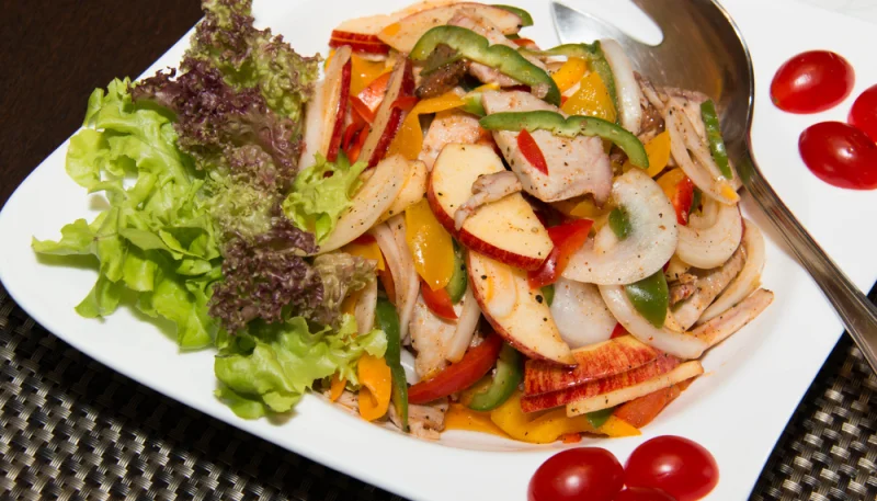 Ensalada de manzana y mango