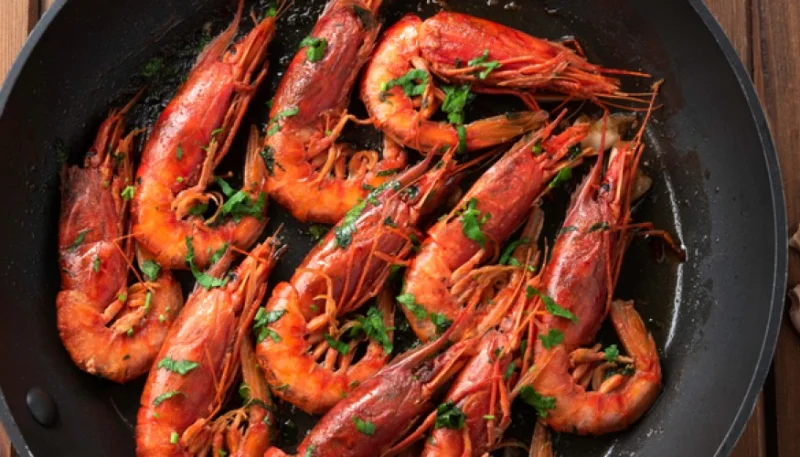 Langostinos al whisky y limón