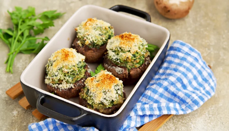 Champiñones rellenos con espinacas