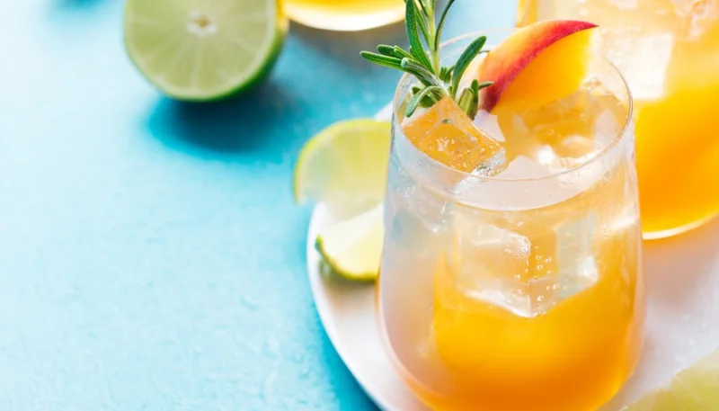 Cóctel de naranja sin alcohol