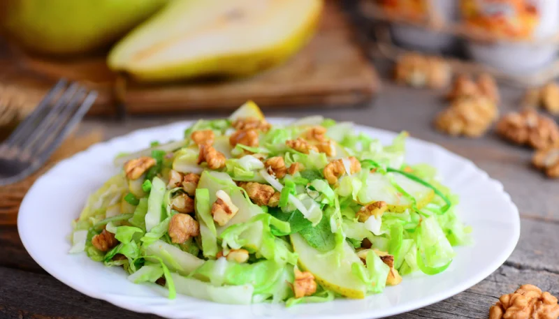 Ensalada de peras y nueces
