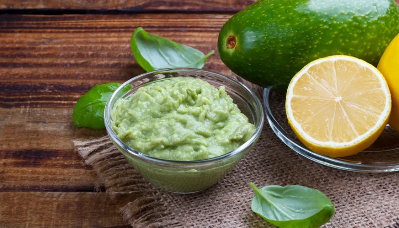 Salsa de aguacate con leche de coco