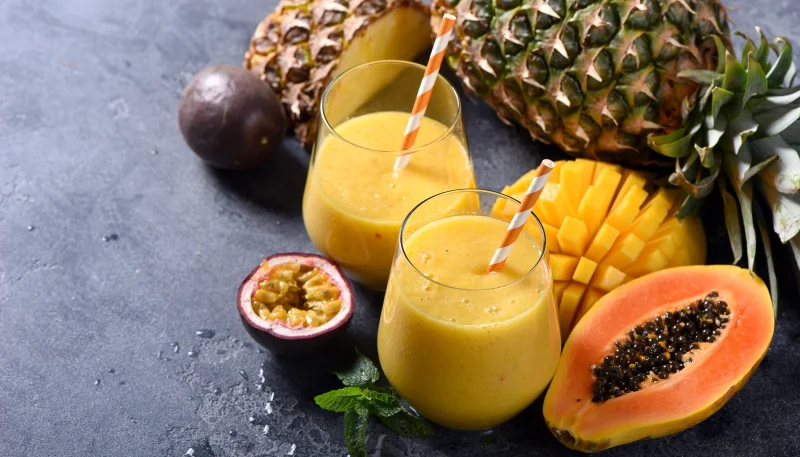 Batido de mango y papaya