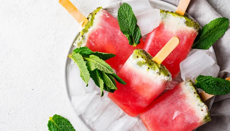 Paletas de sandía con alcohol