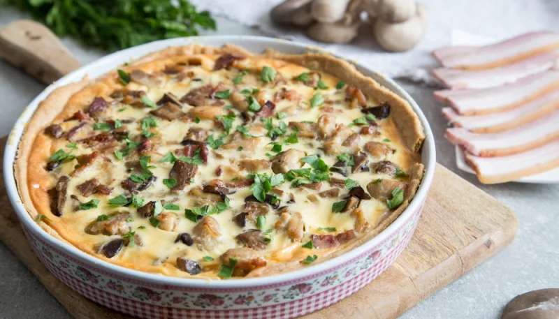 Quiche de champiñones, bacon y quesos