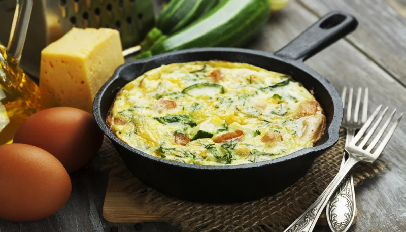 Tortilla francesa de calabacín y pollo