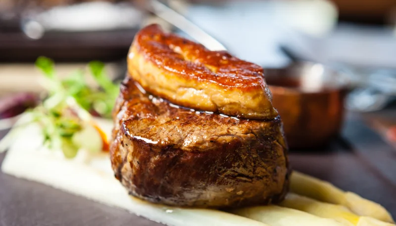Filete de ternera asado al foie gras