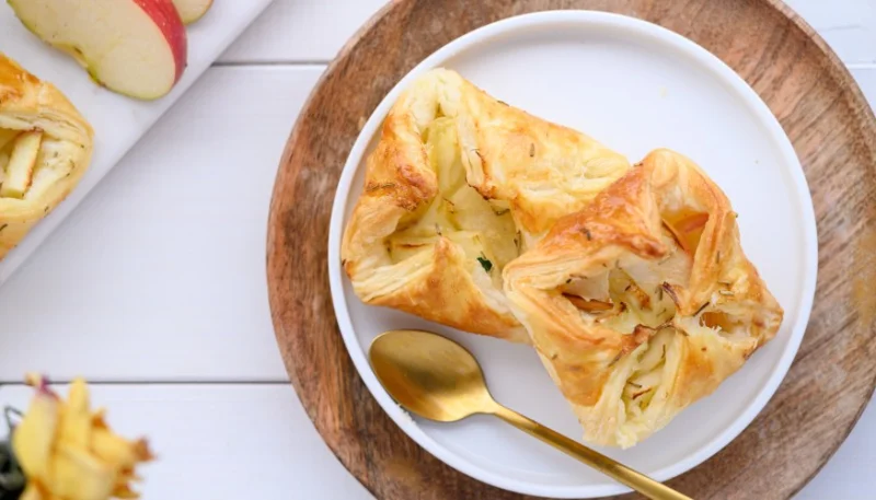 Mini tartas de hojaldres de manzana