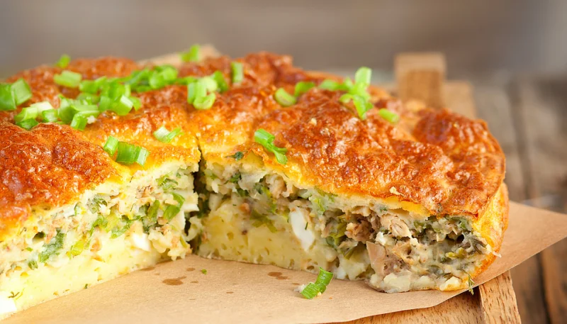 Pastel de espárragos y atún