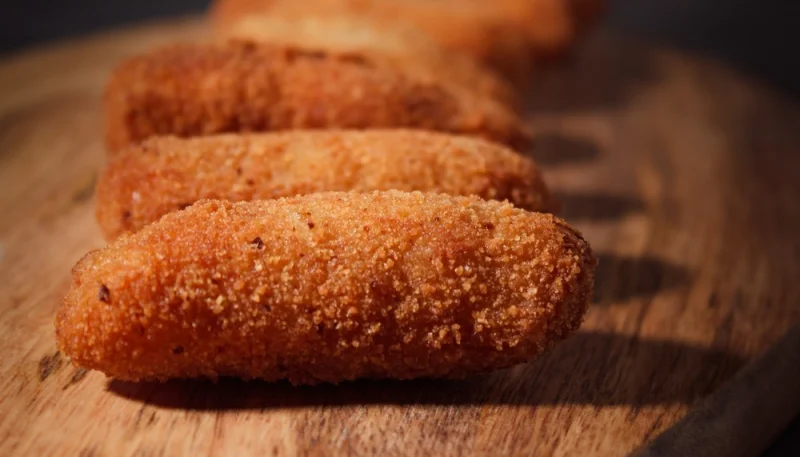 Croquetas de pollo asado