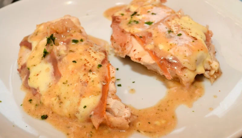 Pechugas de pollo con jamón cocido y queso