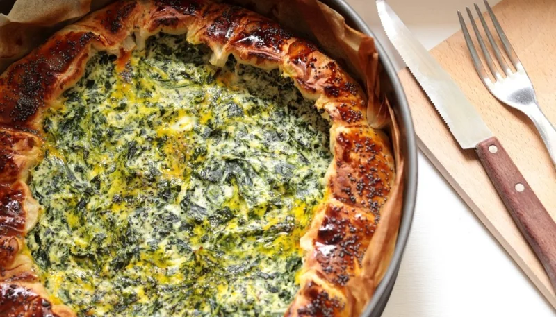 Tarta salada de espinacas y queso