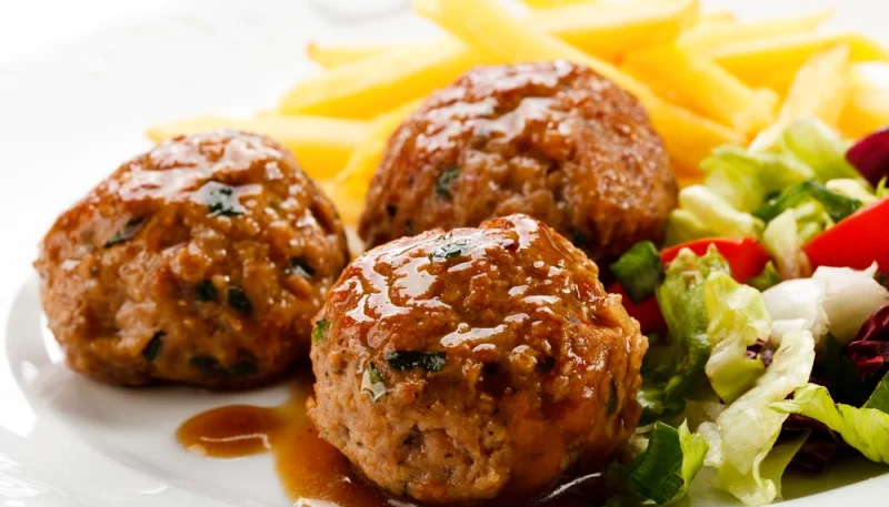 Albóndigas de ternera con patatas