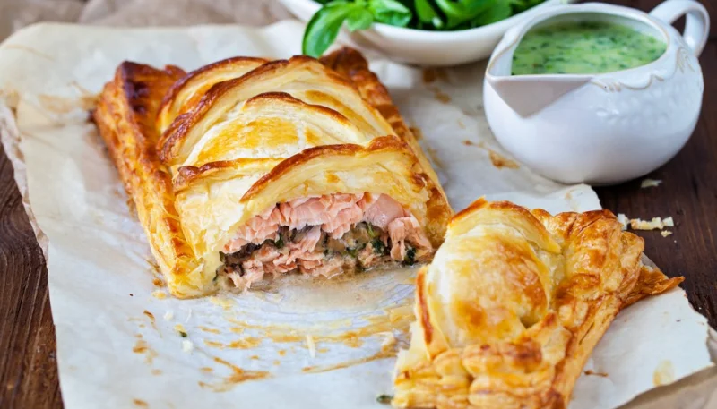 Hojaldre de salmón y espinacas