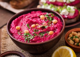 Hummus de remolacha con garbanzos